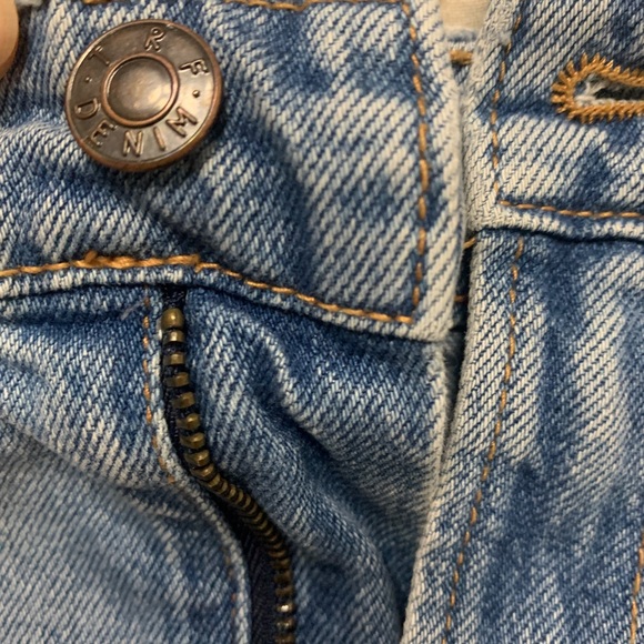 Zara distressed denim mini skirt size small 💙 - Picture 9 of 13